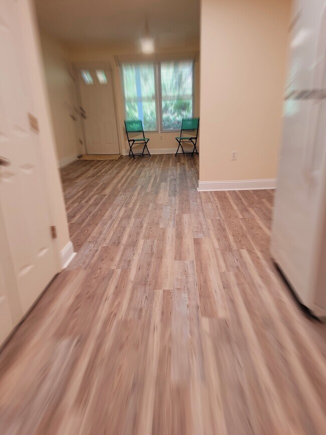 Building Photo - 12 Krista Cir
