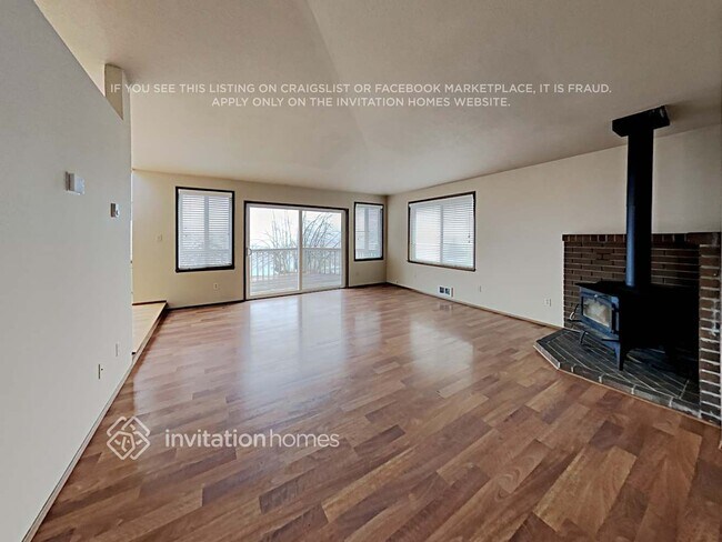 Building Photo - 16412 106th St Ct E