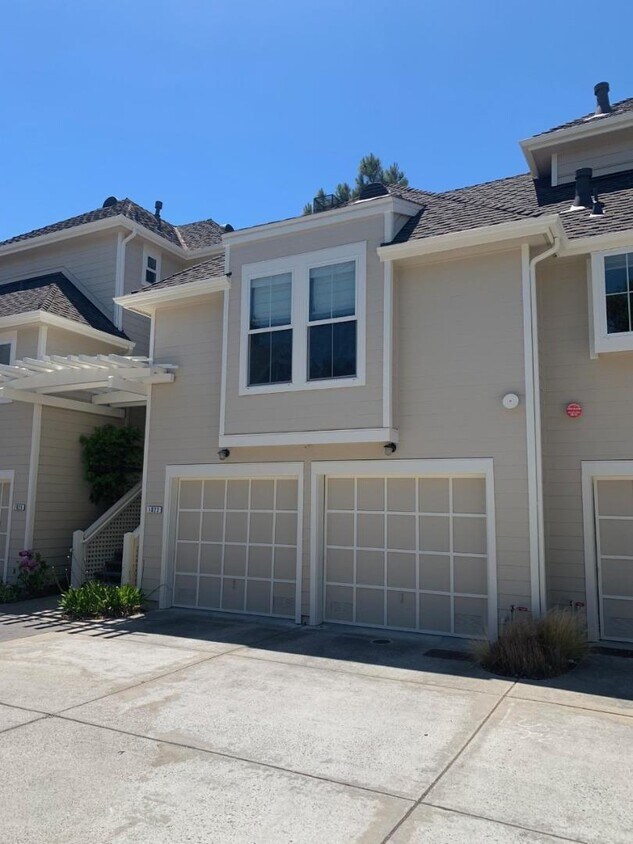 1023 Rudder Ln, Foster City, CA 94404 Townhome Rentals in Foster City