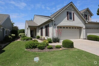 Building Photo - 233 Bonham Loop
