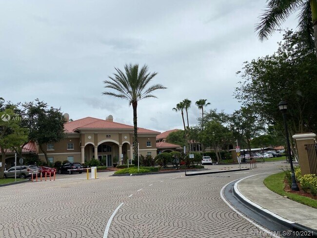 Foto del edificio - 230 SW 117th Terrace
