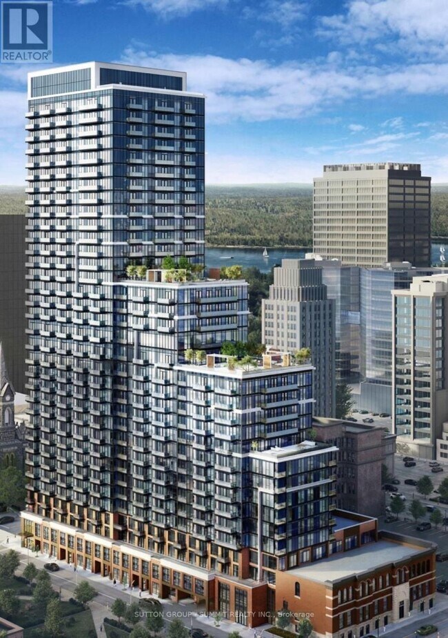 Building Photo - 75 James St S