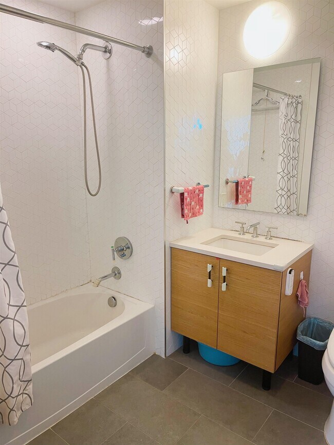 10 Provost St Unit 1601, New York, NJ 07302 Condo for Rent in New