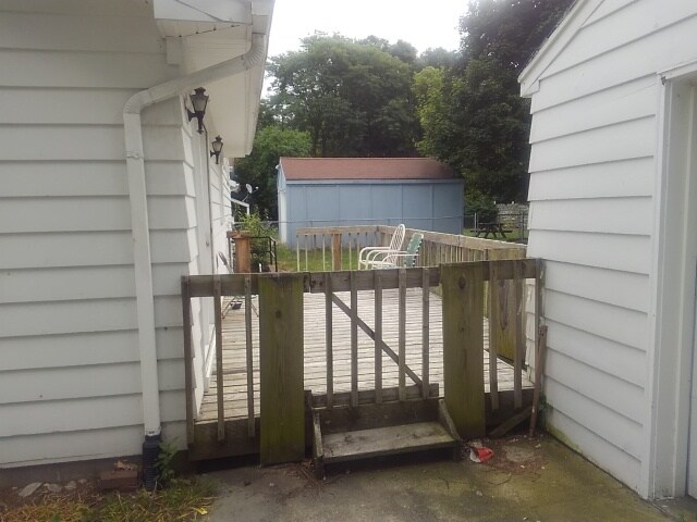 Wooden Deck Looking East - 1528 Linden St