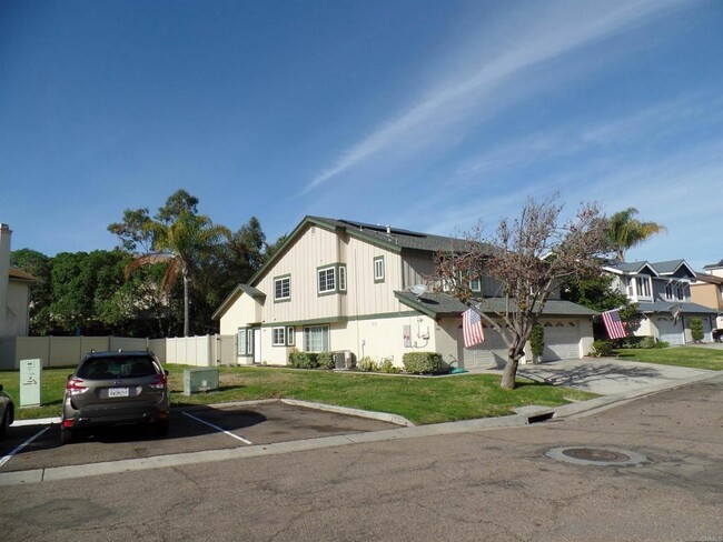 Building Photo - 2347 Manzana Way