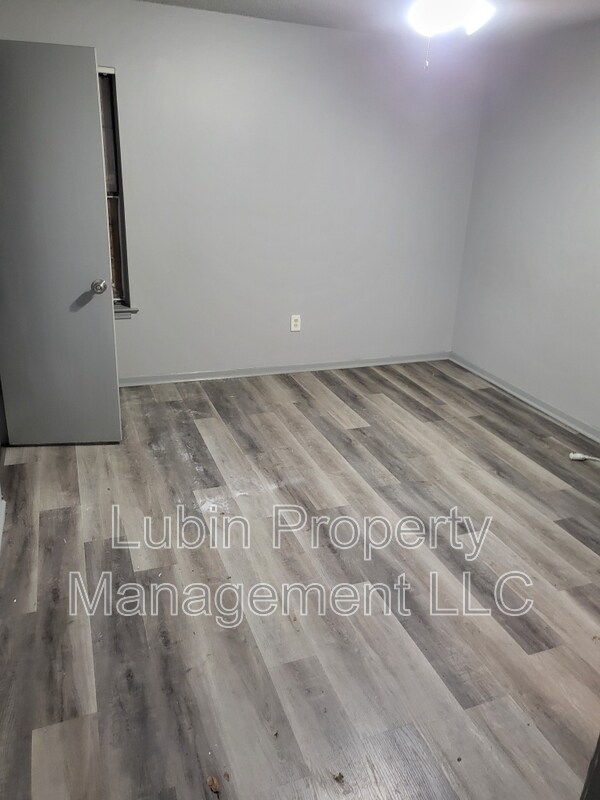 Foto del edificio - 3878 Windermere Rd