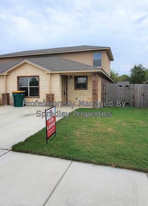 640 Laila Ln, Belton, TX 76513 Condo for Rent in Belton, TX