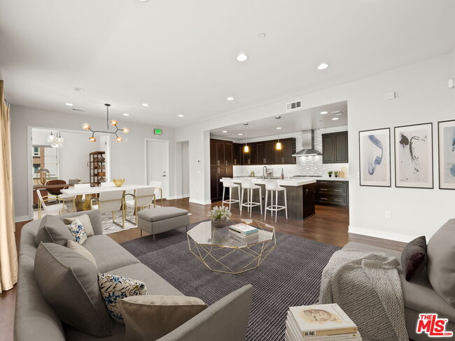 Building Photo - 5695 Goldeneye Ct