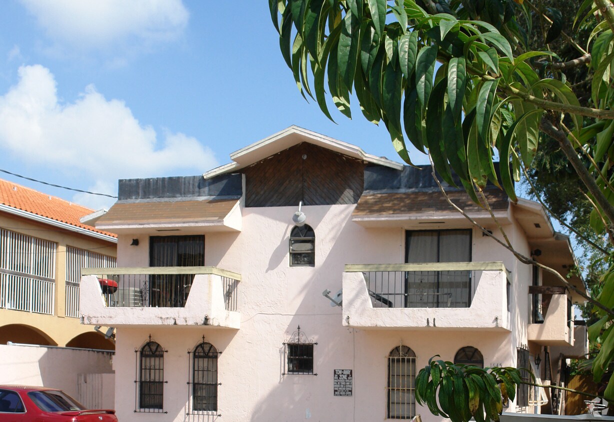 Foto del edificio - 1645 SW 7th St