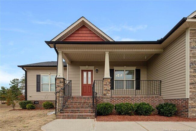 Building Photo - 541 Spring Flowers Dr