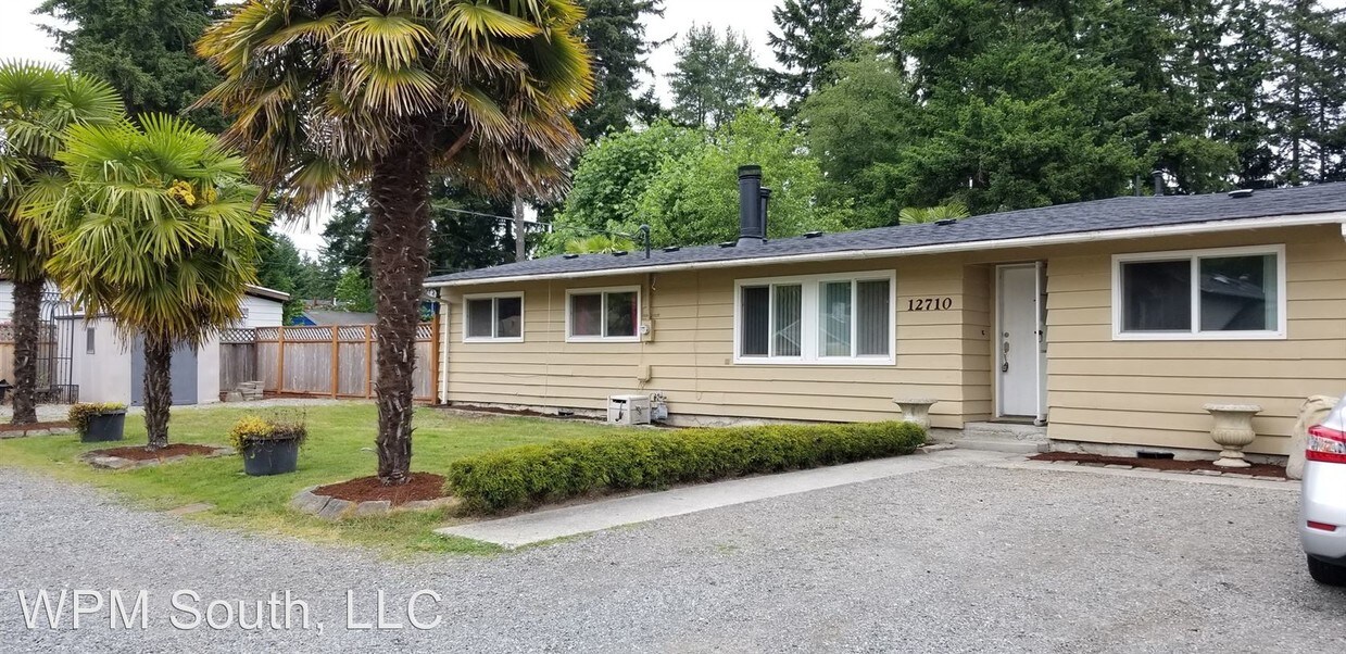 4 br, 2 bath House 12710 9th Ave South House for Rent in Burien, WA