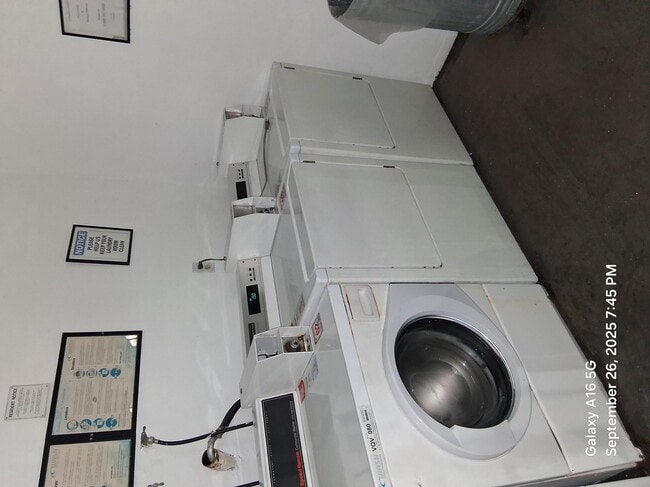 Building Photo - 4737 Artesia Blvd