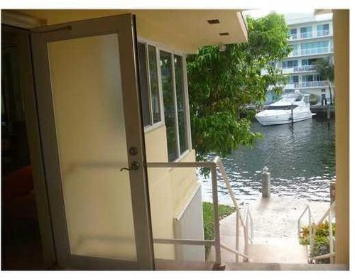 Building Photo - 180 Isle of Venice Dr