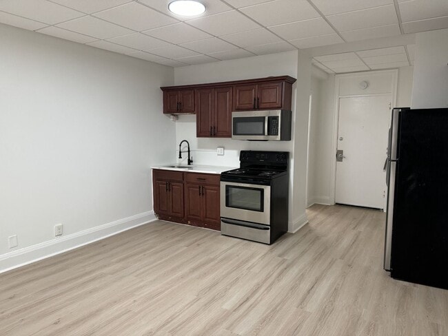 Interior Photo - 111 On East