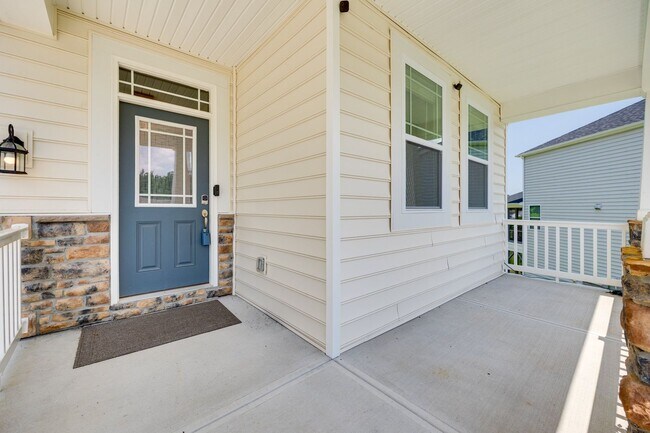 Foto del edificio - Gorgeous 6-bedroom, 4-bath home in Ridgewa...