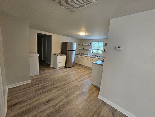 Building Photo - 3 Bedroom Rental in PRP