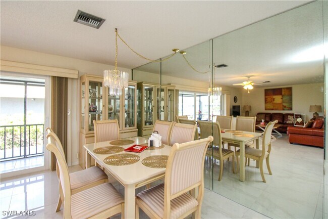 Building Photo - 239 Palm Dr