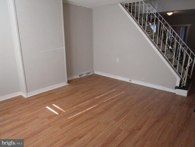 Building Photo - 6636 Tulip St