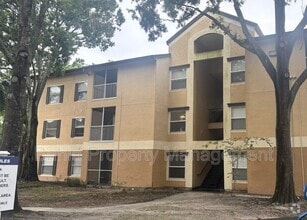 Building Photo - 7524 Seurat St