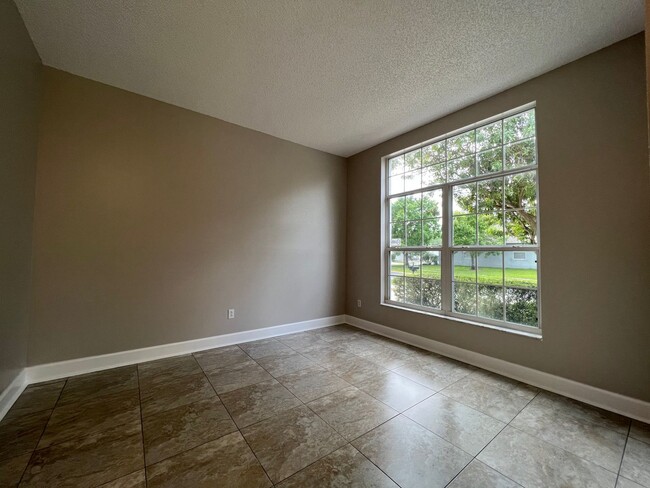 Building Photo - Lake Nona ~ Newly Renovated 4 bed / 2 bath...