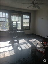 Building Photo - 33 Elmwood Ave