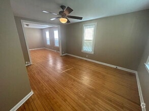 Building Photo - 2654 N Weil St