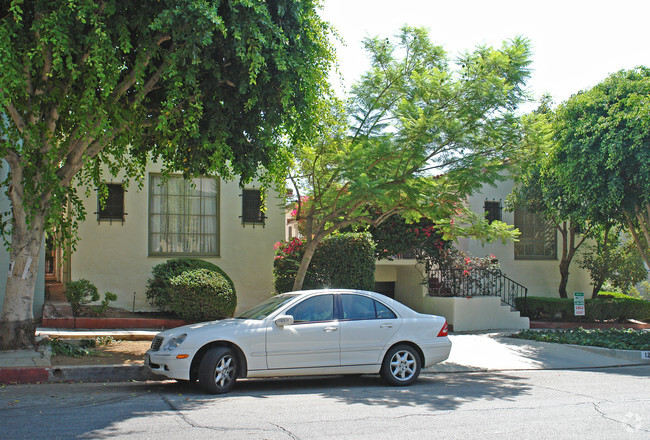 Building Photo - 1230-1232 N Flores St