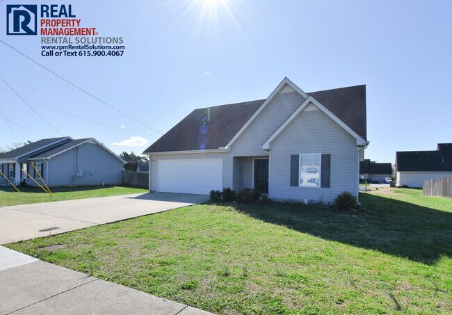 Foto del edificio - Wonderful 3 bedroom 3 bath home with HUGE bonus room! Washer/dryer included and attached garage!