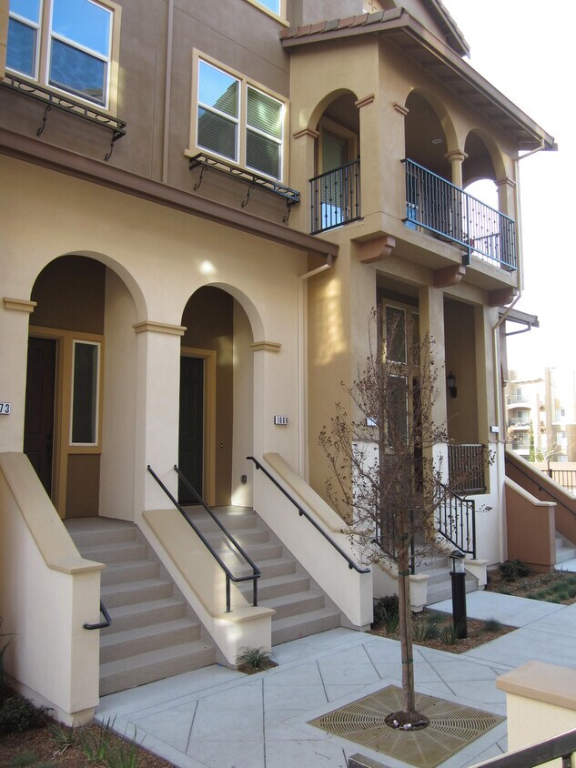 Front Door - 240 Currlin Cir