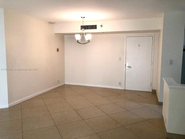 Building Photo - 3530 Mystic Pointe Dr