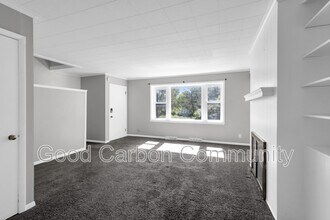 Building Photo - 4470 Seneca St