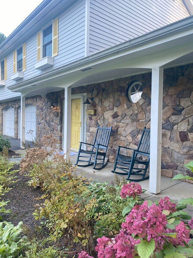 Foto del edificio - COMING SOON: Luxury Living in the Berkshires – Westwood Park, Pittsfield, MA