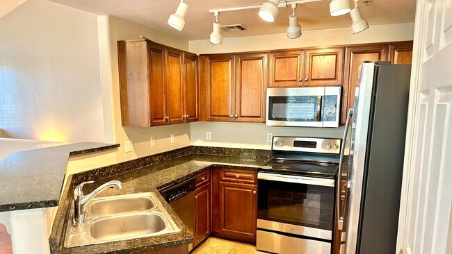 Building Photo - 1920 E Bell Rd