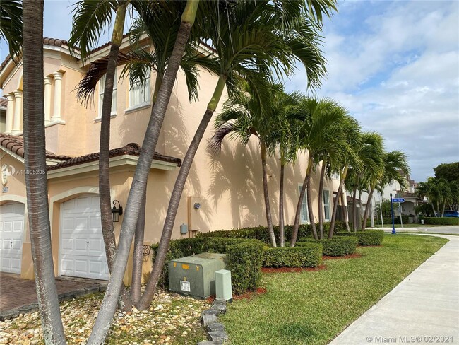 Building Photo - 8407 NW 109th Ct