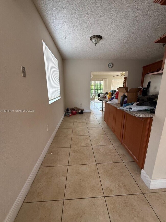 Foto del edificio - 6720 SW 21st St