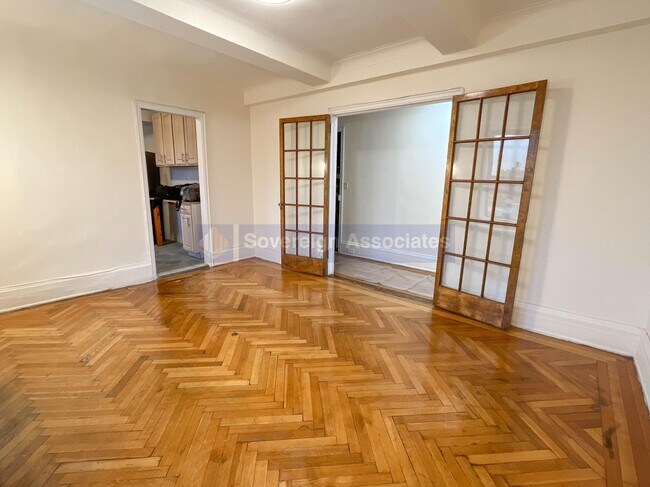 Foto del edificio - 77 W 104th St