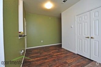 Dining Room - Southwest Pines