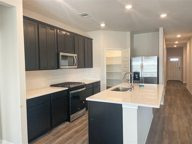 Building Photo - 124 Stellar Wind Dr