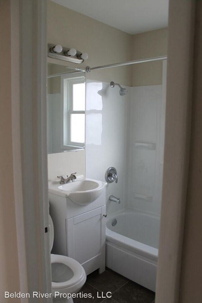 Building Photo - 3 br, 1 bath House - 786 Sanburnol Dr NE