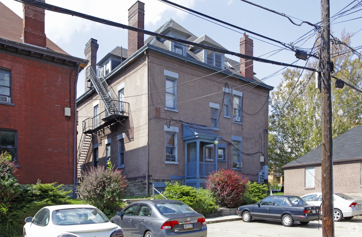 Building Photo - 301-303 S Negley Ave