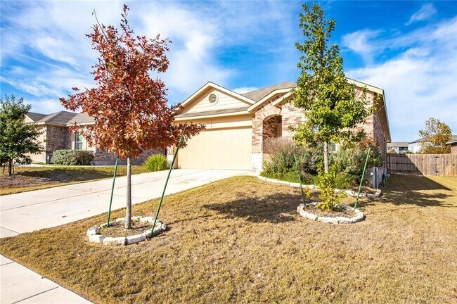 Building Photo - 607 Brashear Ln