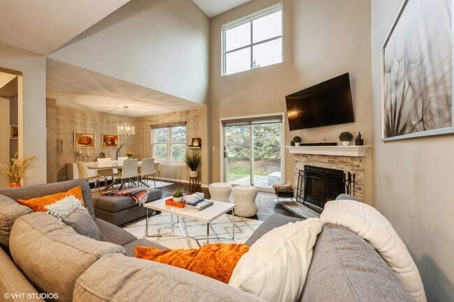 Foto del edificio - 3214 Renard Ln