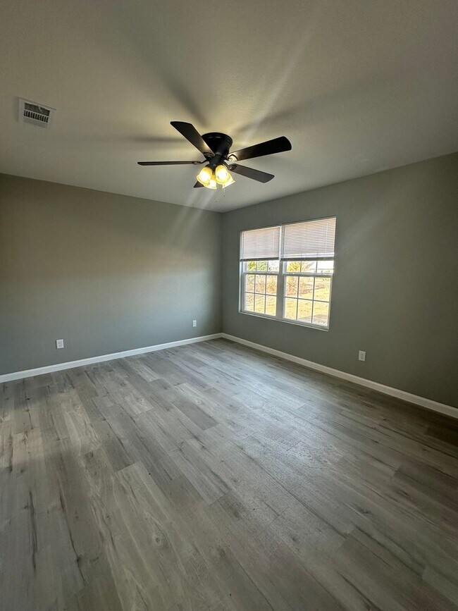 Foto del edificio - 3 Bed 2 Bath Brick Home - New Construction - Available NOW