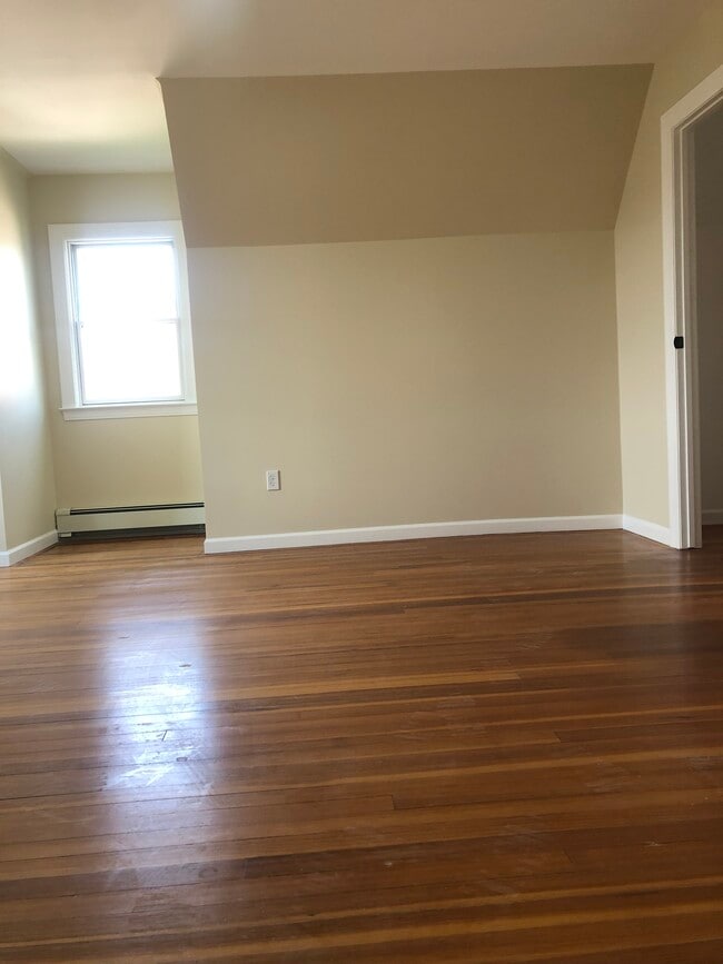 Building Photo - 385 Palisade Ave