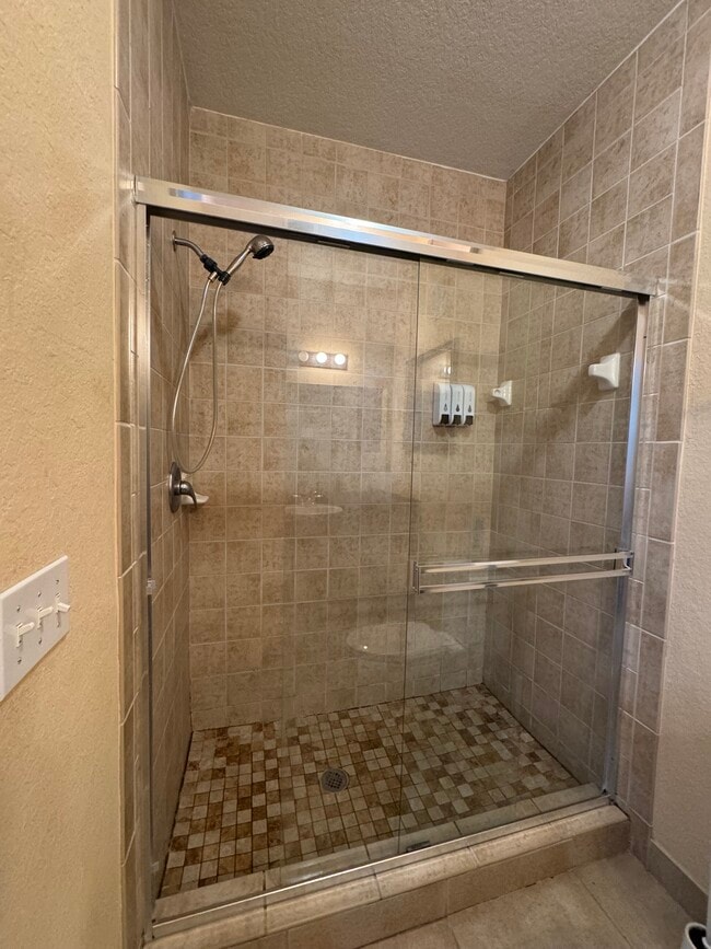 Foto del edificio - 1371 Tuscan Terrace