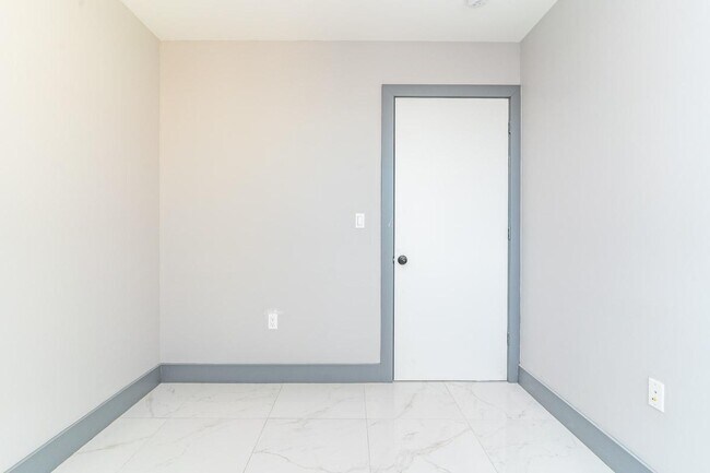 Foto del edificio - 1470 Eastern Pkwy