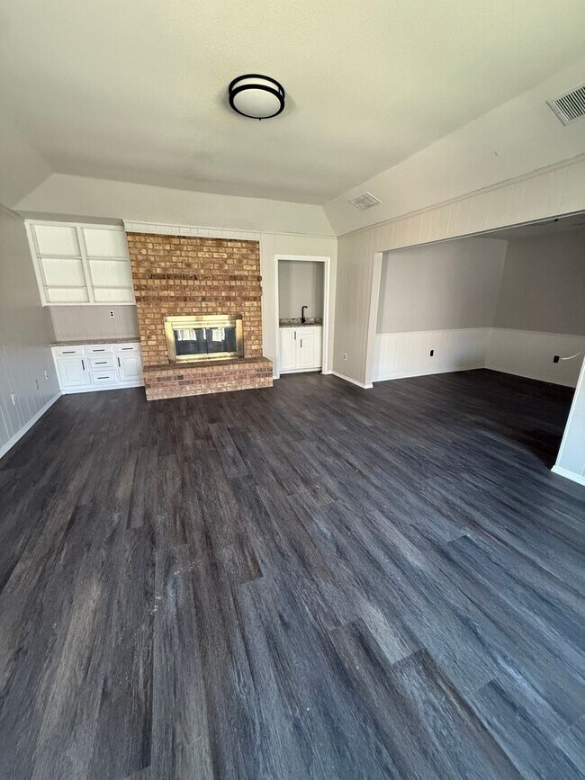 Foto del edificio - LEMONWOOD7412-14