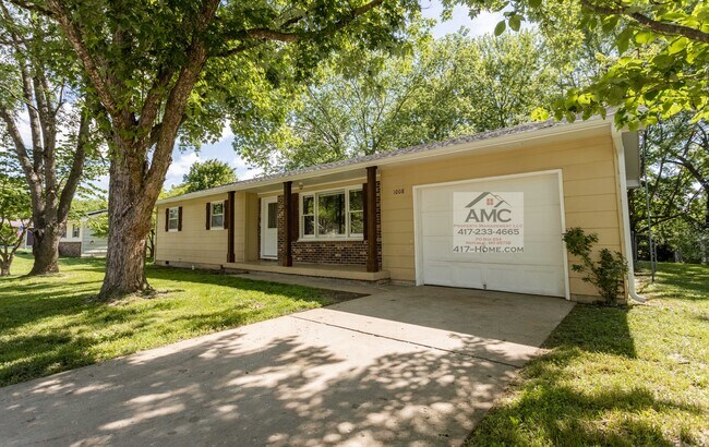 Foto del edificio - 1008 S Oak Ridge Dr