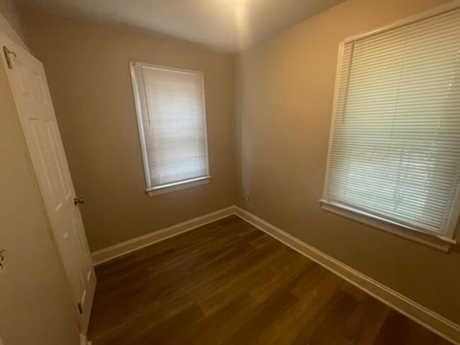 Foto del edificio - 216 Woodrow St