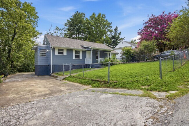 Foto del edificio - 3826 Kingwood Cir